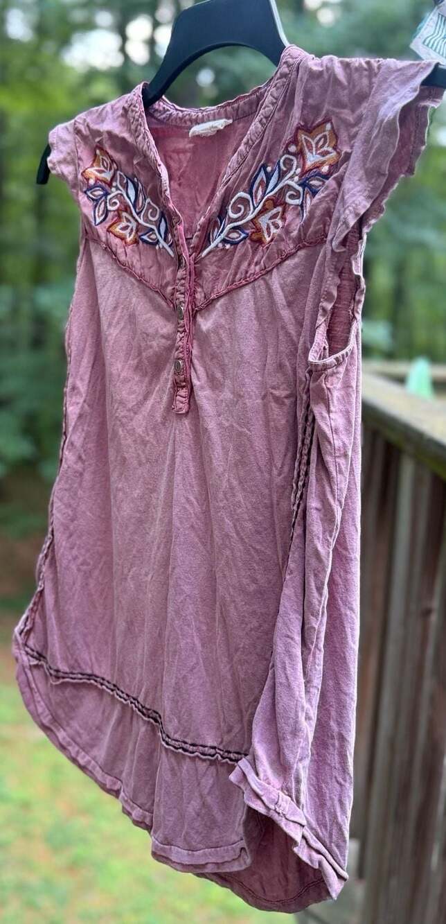 Meadow Rue Embroidered Short-Sleeve Top Size S